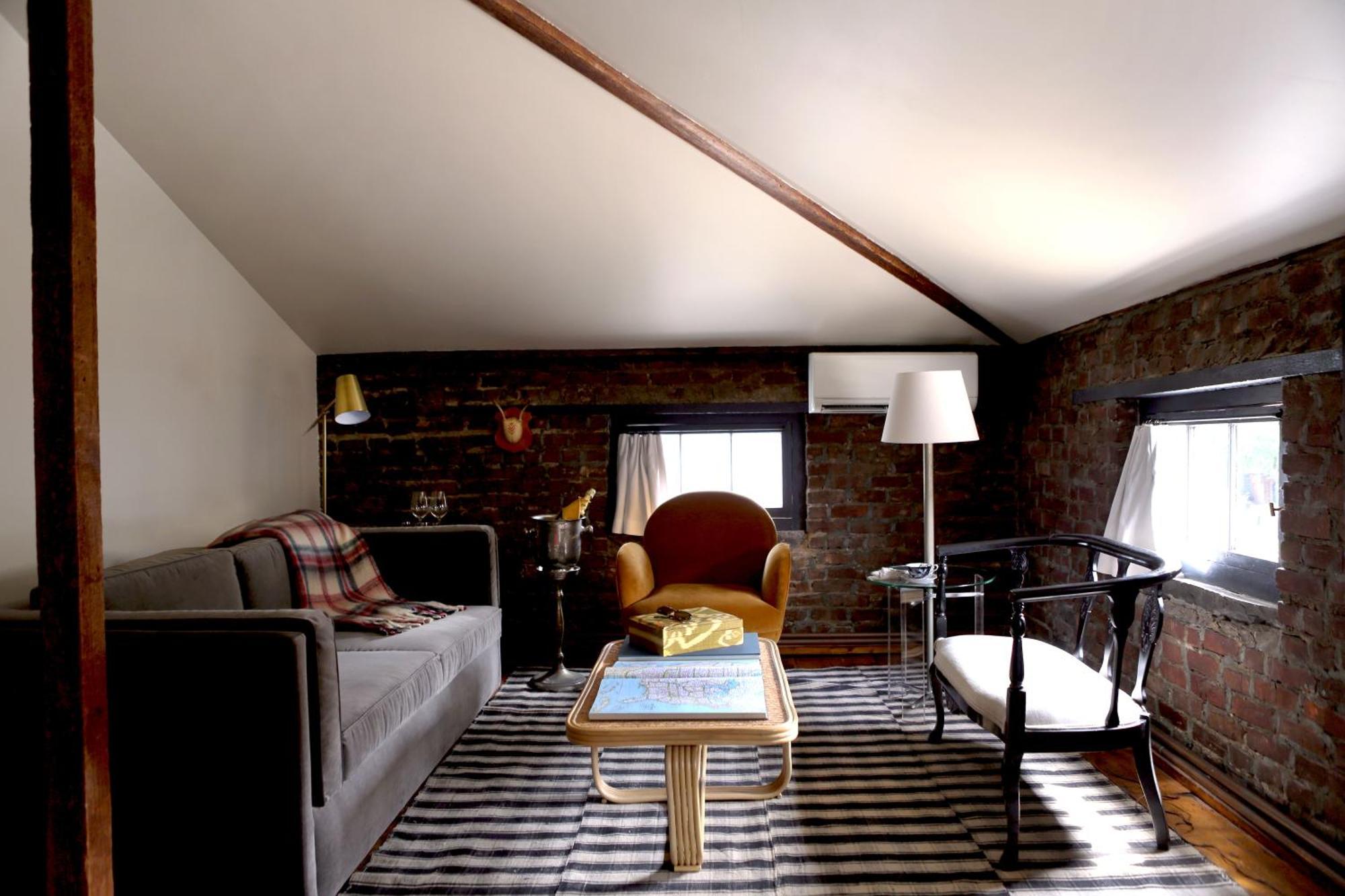 Bed and Breakfast Kingston Carriage House Екстер'єр фото
